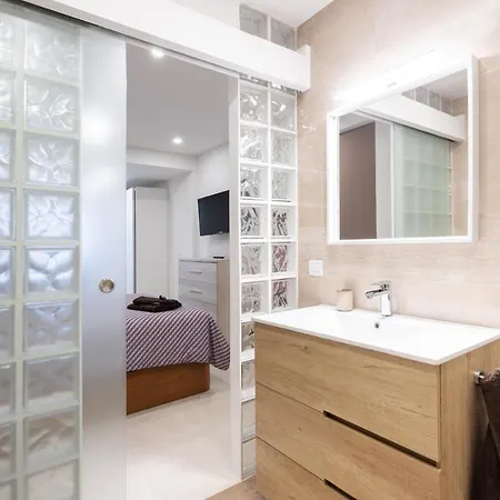 Trinidad Avenue Premium 公寓